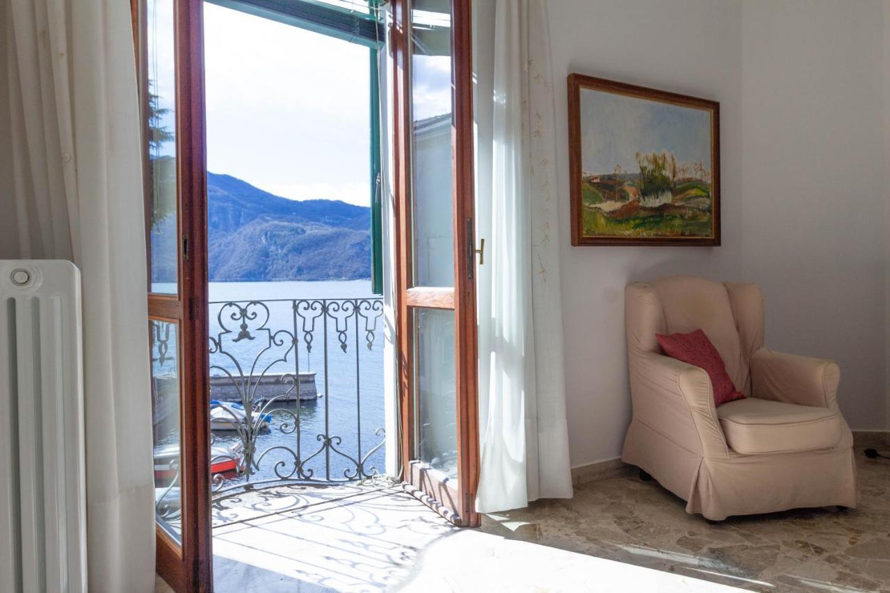 Mamma Ciccia Holiday Home - Lake Front Apartment Манделло-дель-Ларіо Екстер'єр фото